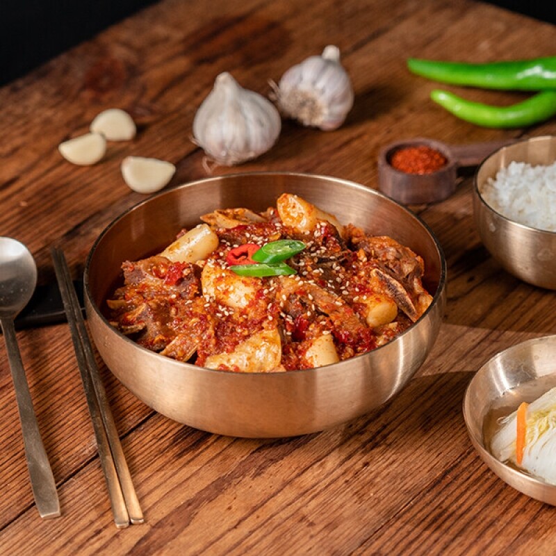 강원더몰,[라이브특가]백년가게 금성식당 갈비찜 2종(소갈비찜650g+돼지갈비찜750g+쌈무300g)